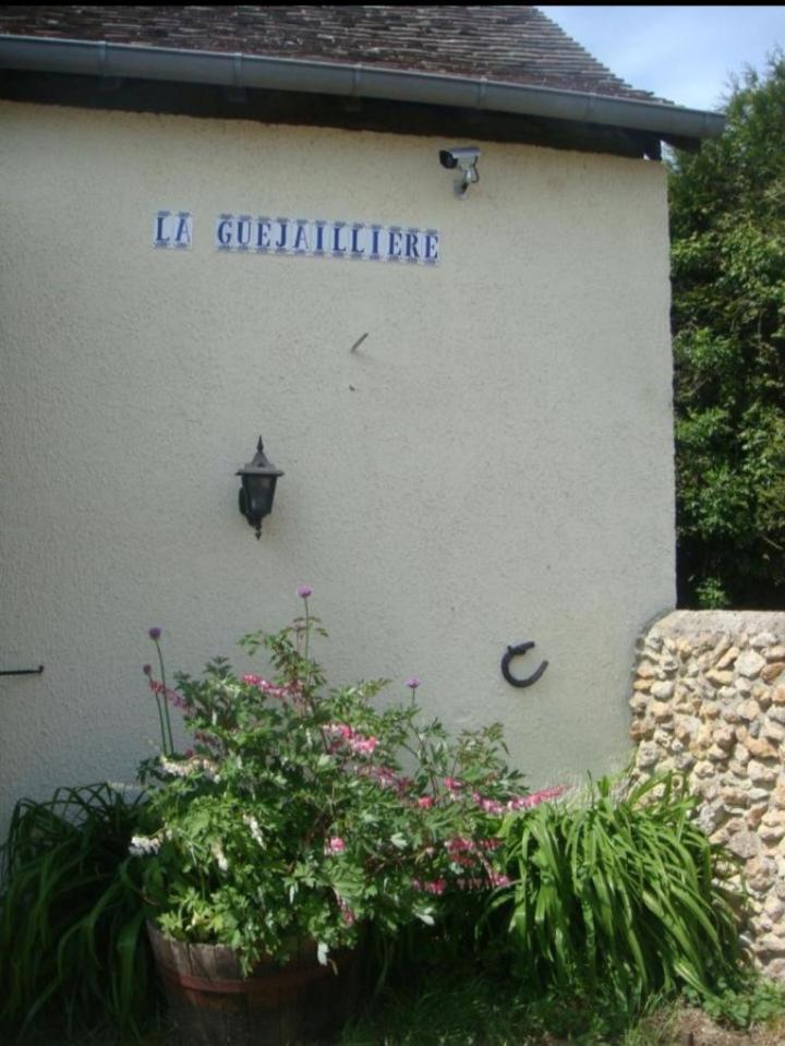 Chambres La Guejailliere Beaumont-Pied-de-Boeuf  Zimmer foto